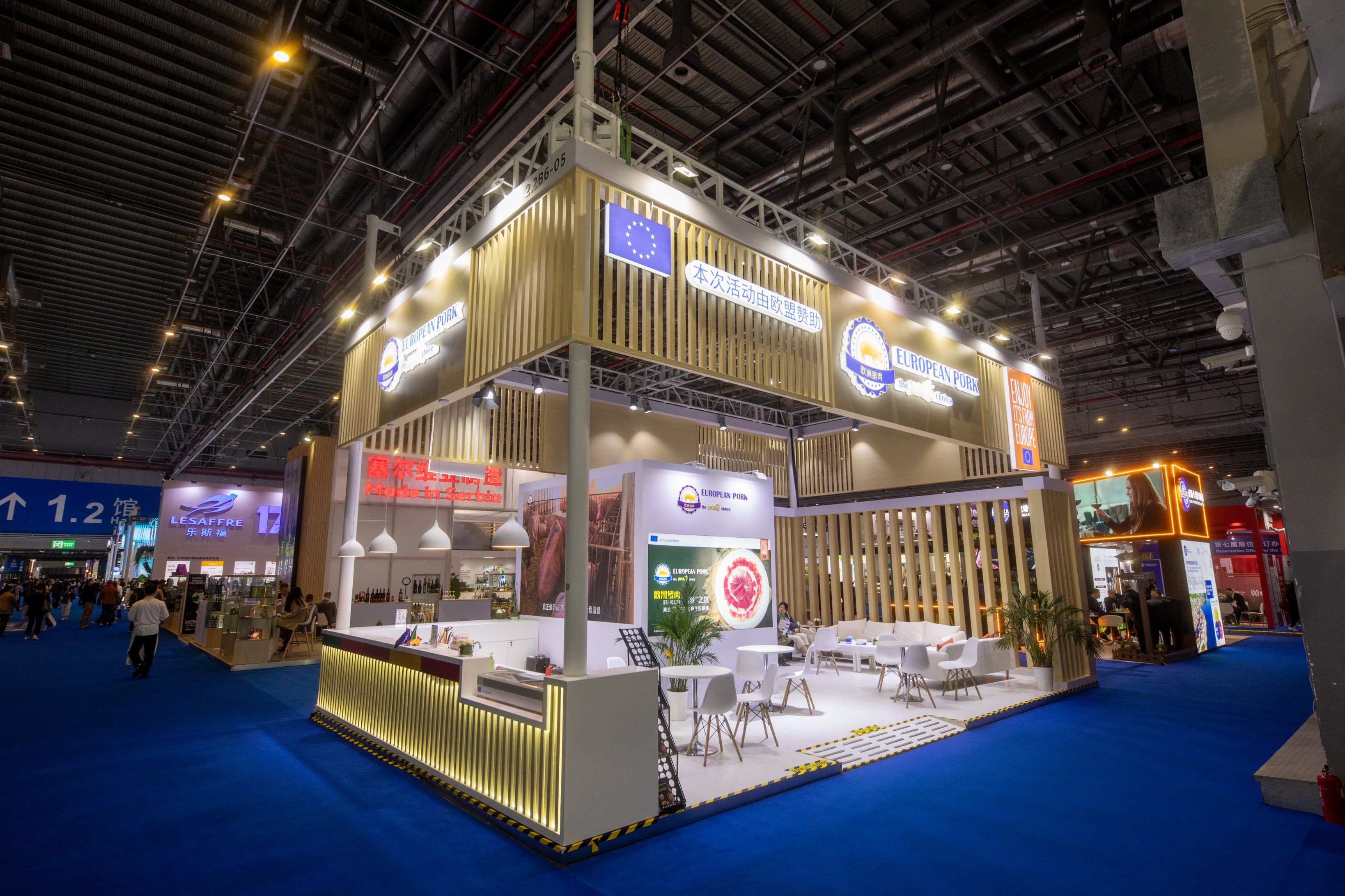 展臺(tái)展覽搭建如何體現(xiàn)通透感，設(shè)計(jì)與布局的關(guān)鍵