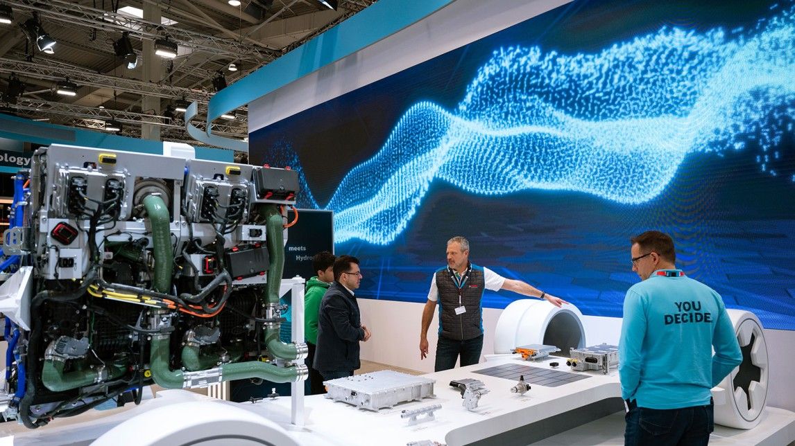 如何在展會(huì)設(shè)計(jì)搭建中選擇適合的顏色，品牌Logo與展品特點(diǎn)并重